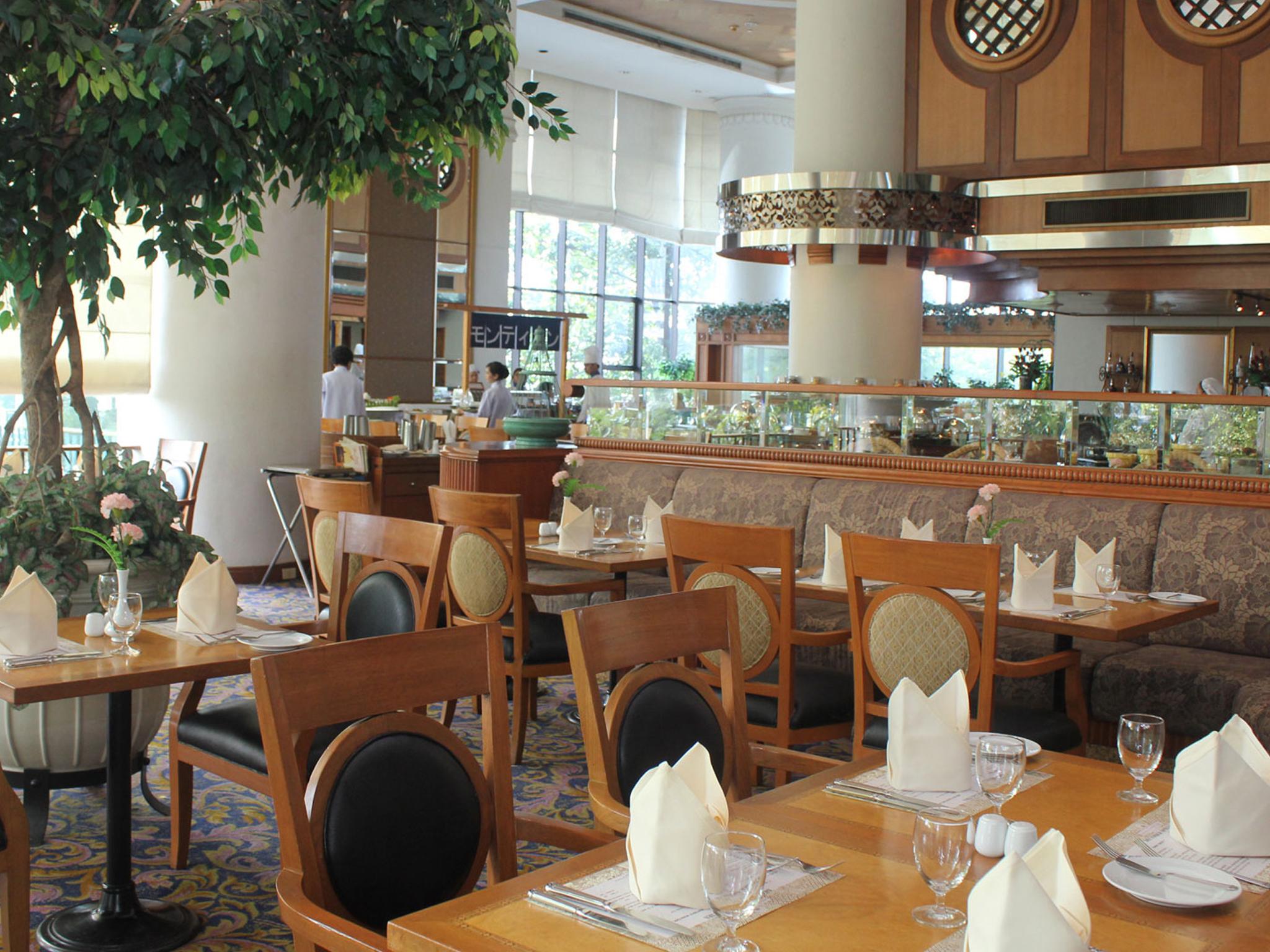Hotel Montien Riverside 5*