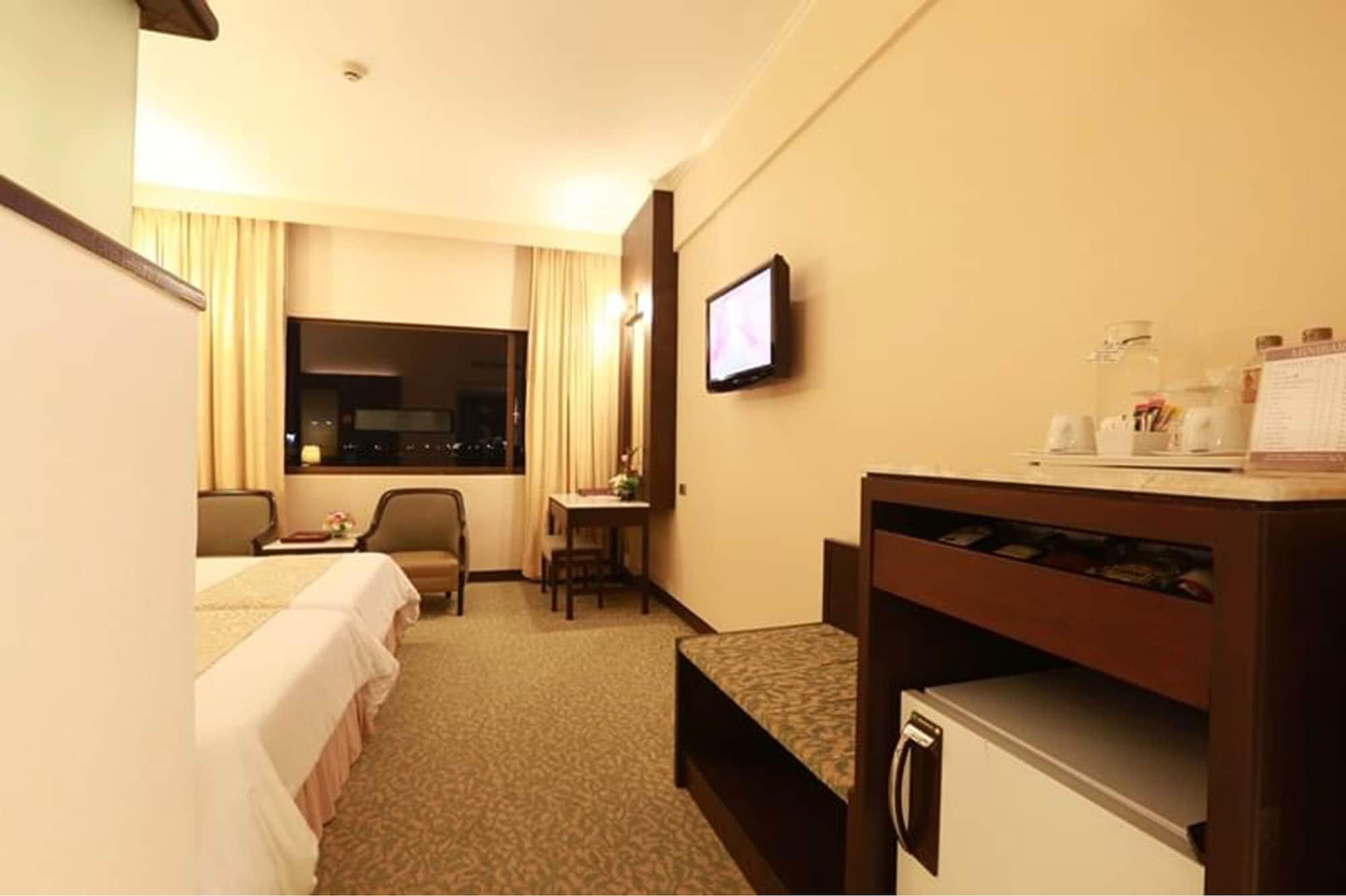 Asia Hotel 4*