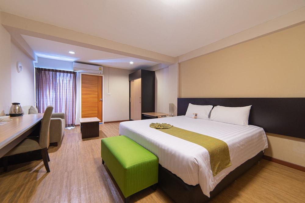 Golden Jade Suvarnabhumi Hotel