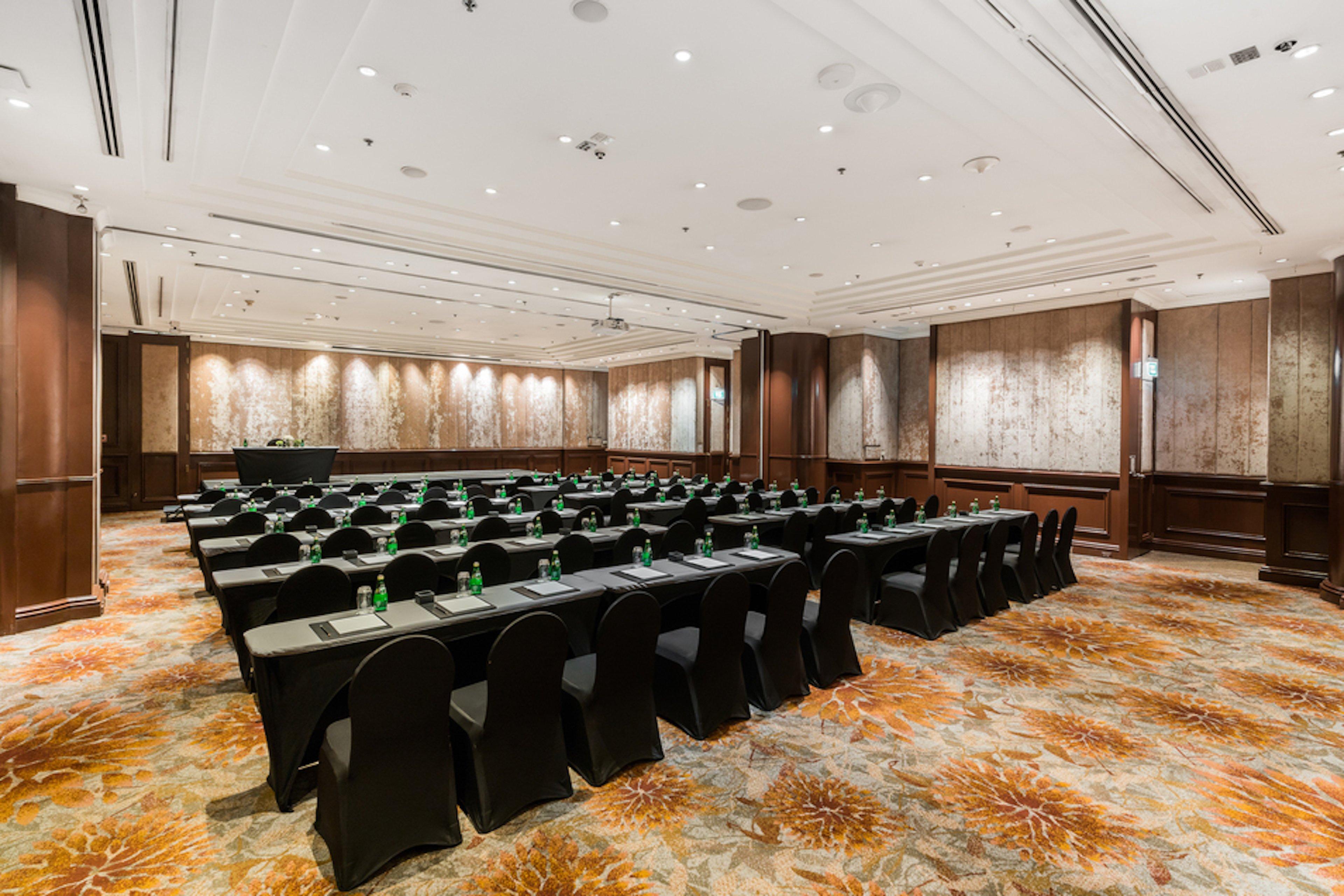 Intercontinental By Ihg Hotel Bangkok