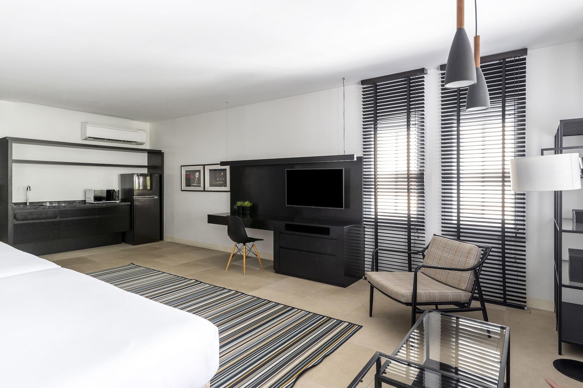 Theatre Hotel 4*