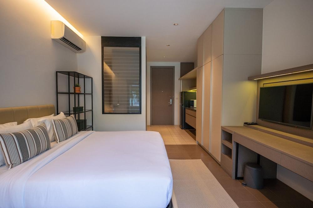 Hotel Theatre