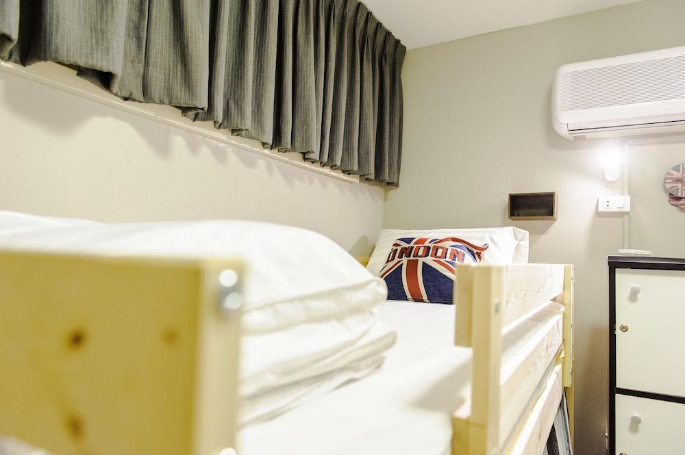 I-sleep Silom Hostel *