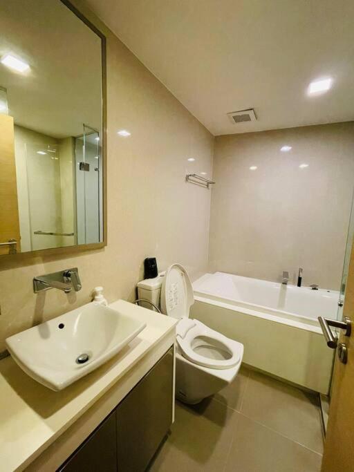 Apartment Cozy Spacious 1bed 1bath 500m Bts Thonglor Bangkok