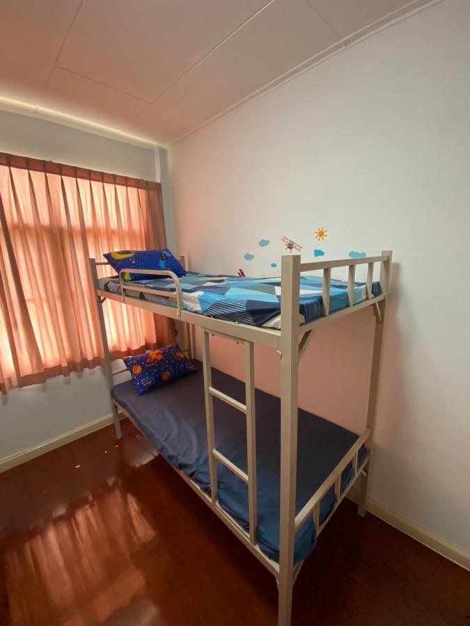 Hostel Sura Hostel Bangkok Near Mrt Phra Ram 9 Bangkok