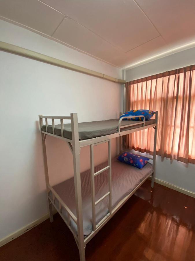 Sura Hostel Bangkok Near Mrt Phra Ram 9 * Bangkok