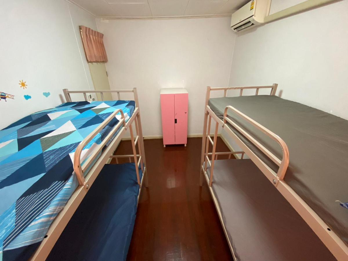 Sura Hostel Bangkok Near Mrt Phra Ram 9 Hostel *