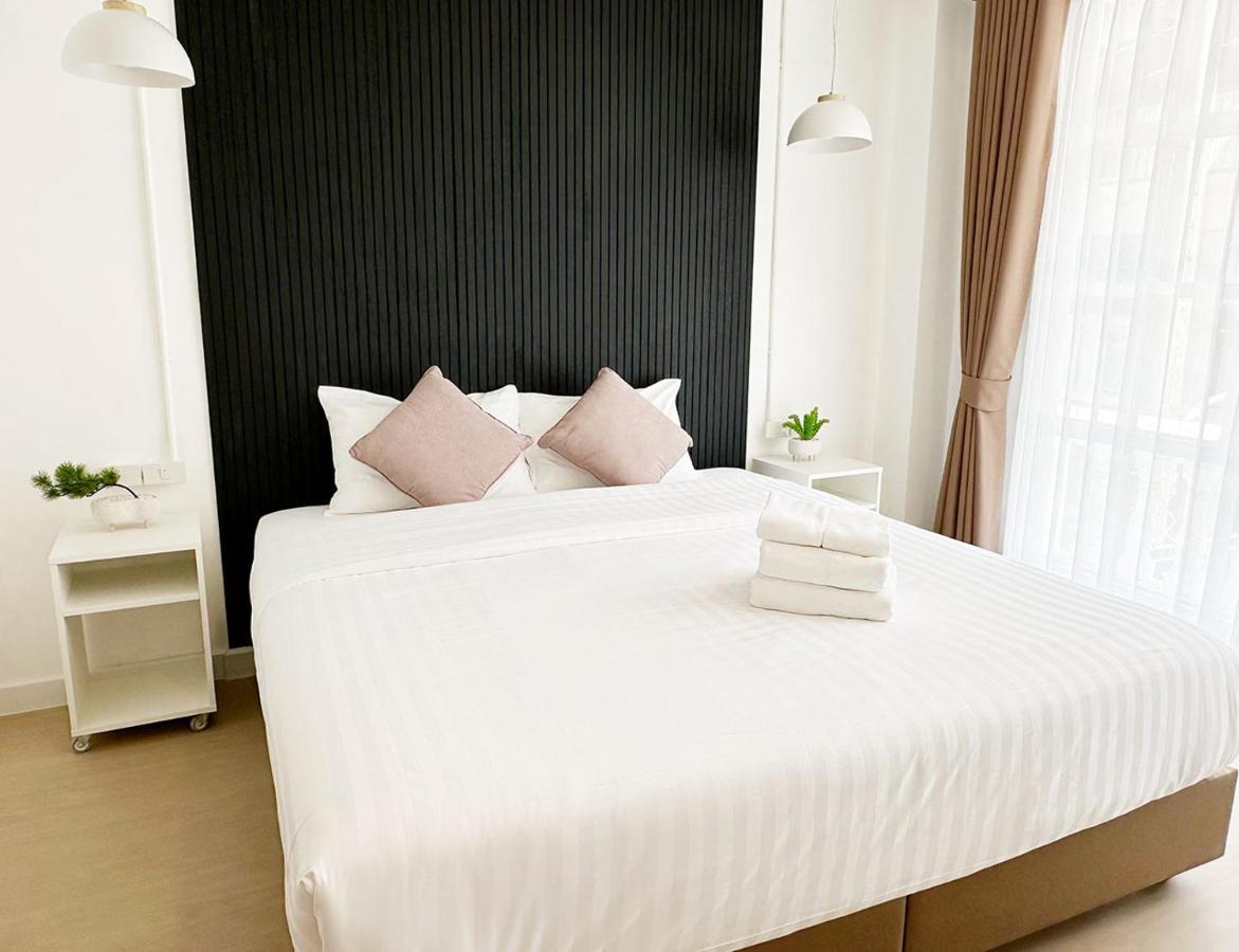 Hotel River