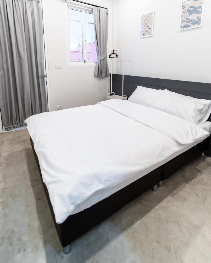 Pier 808 Asrama *