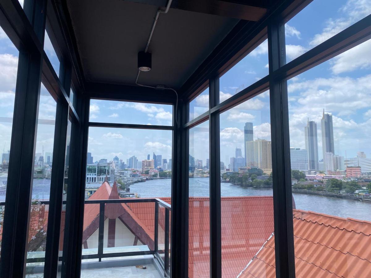 Albergue Pier 808 *