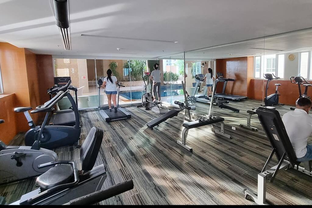 Apartment Cozy & Spacious 2br High Floor/amazing View