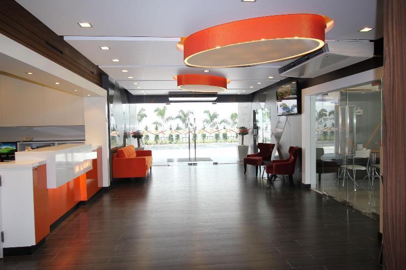 Hotel 14 Living 3*