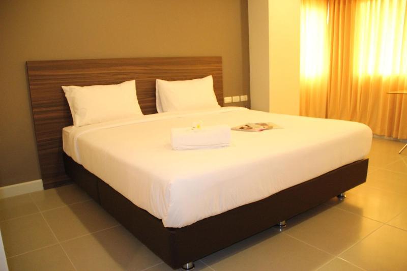 14 Living Hotel 3*