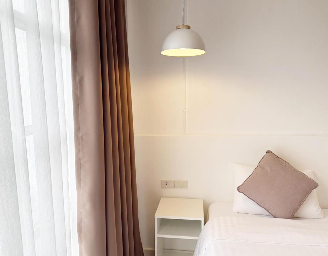 River Hotel 3*