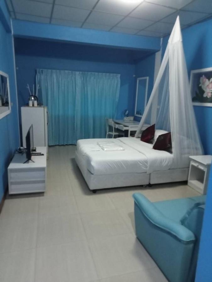 Hostel Baan Sood Soi 1 บ้านสุดซอย เรซิเด้นท์ 1 Bangkok