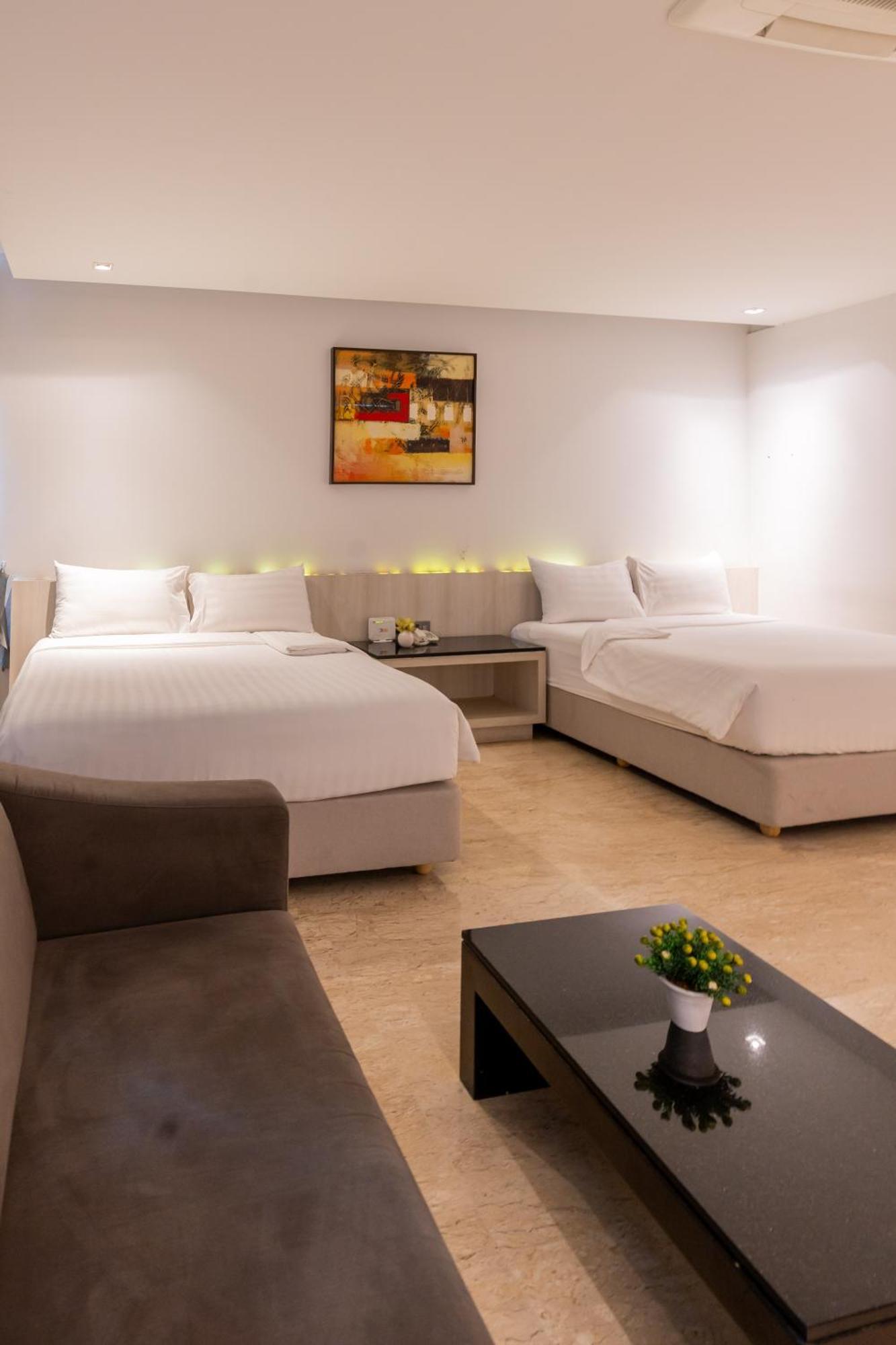 Sukhothai Ruam Ruedi Hotel