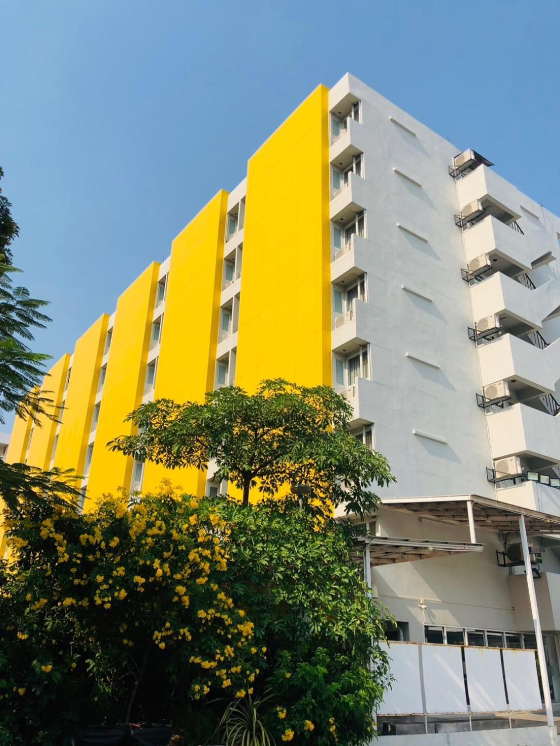 S Ram Leisure Sha Hotel