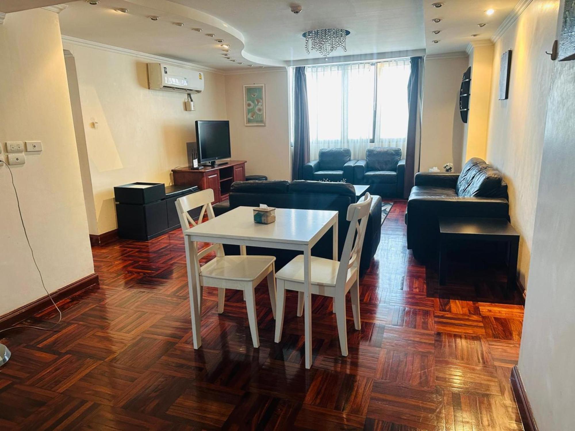 Hotel Omni Tower Sukhumvit Nana Direct 3*