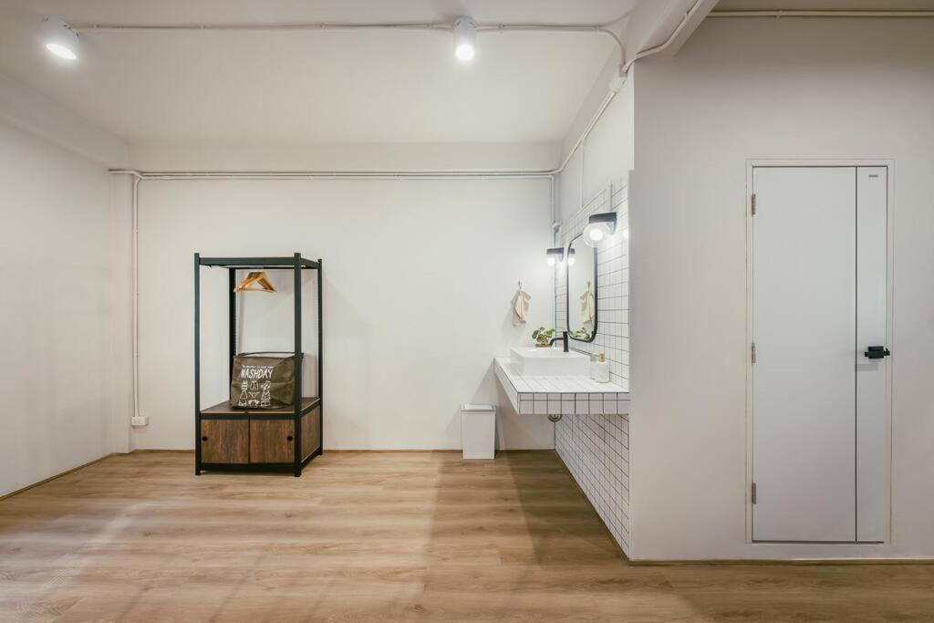 Apartamento Sukhumvit Entire House 7 Pax - 2 Mins Walk From Skytrain