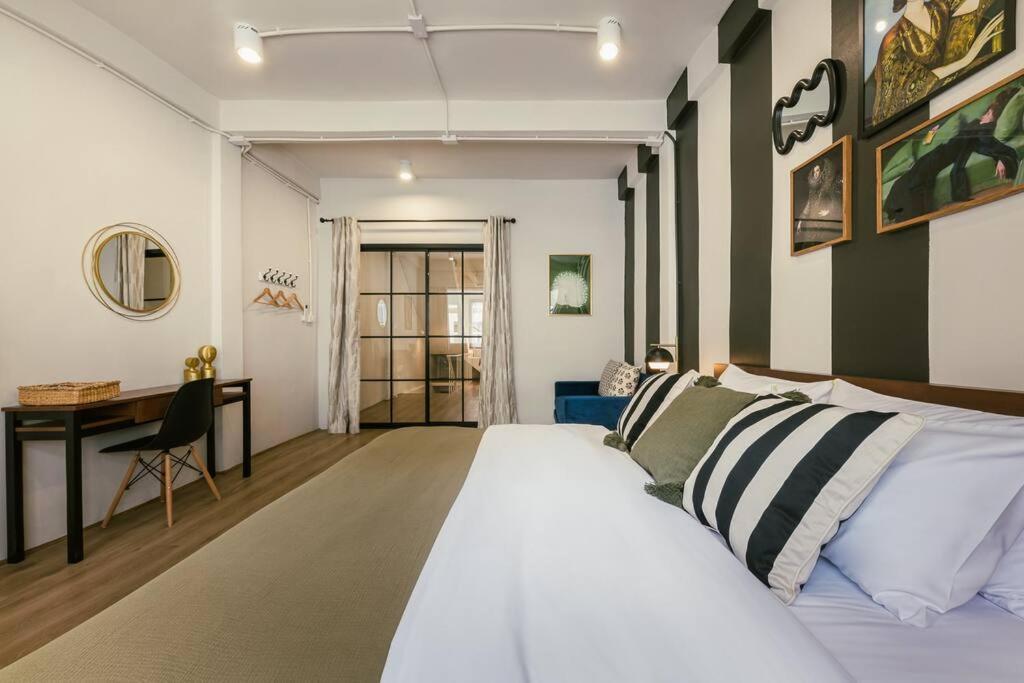 Sukhumvit Entire House 7 Pax - 2 Mins Walk From Skytrain Apartamento Banguecoque