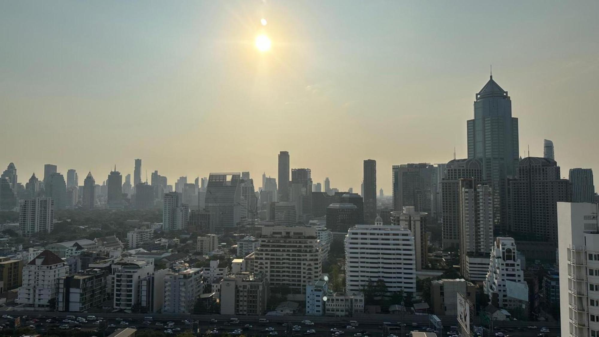 Hotel Omni Tower Sukhumvit Nana Direct