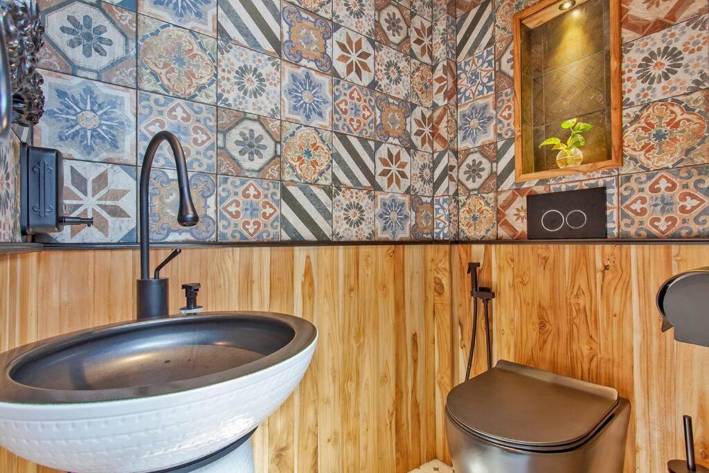 Thai Wabi-sabi Loft Ferienhaus Bangkok