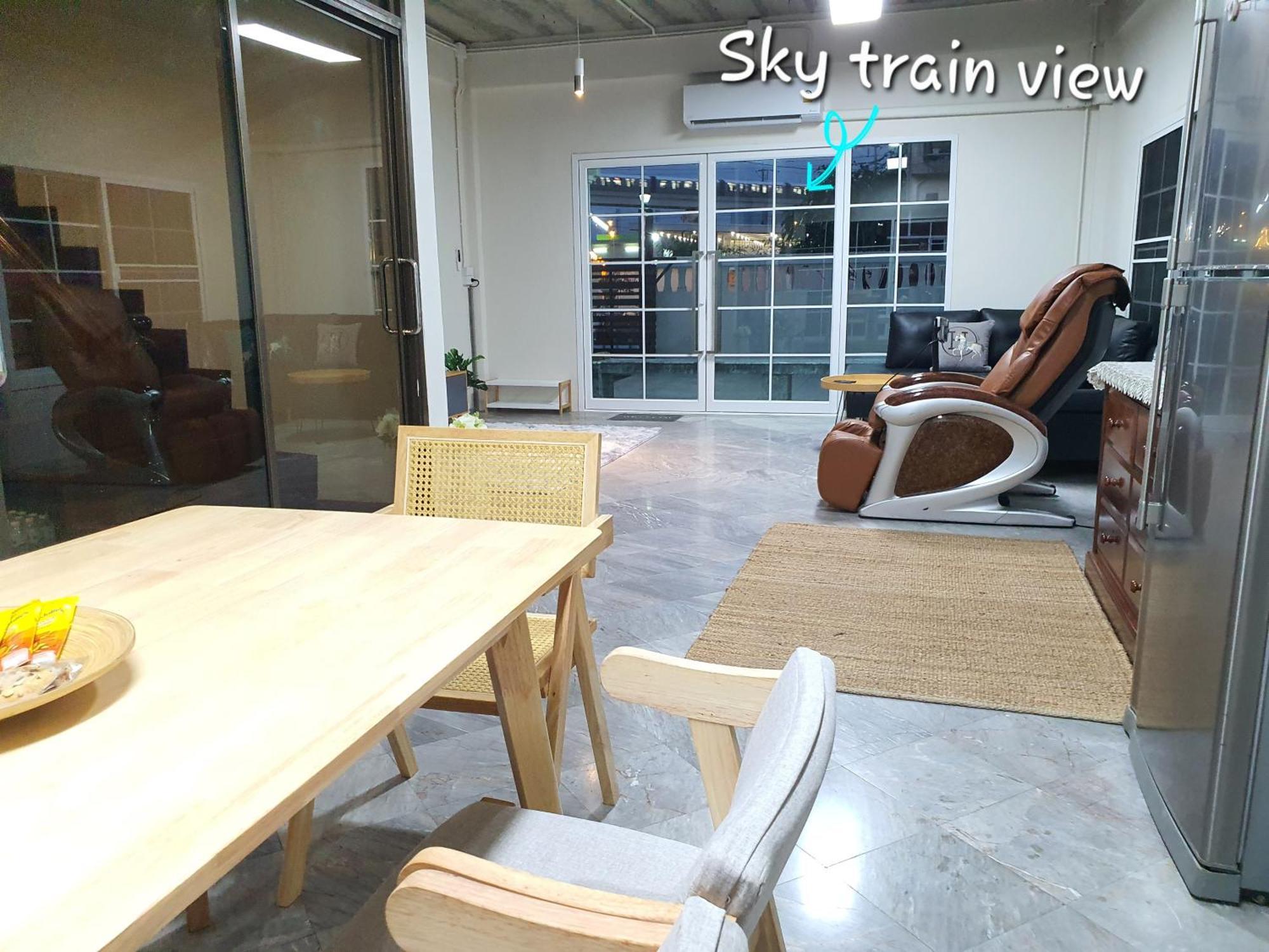 3 Bedroom Cozy Skytrain View Bkk