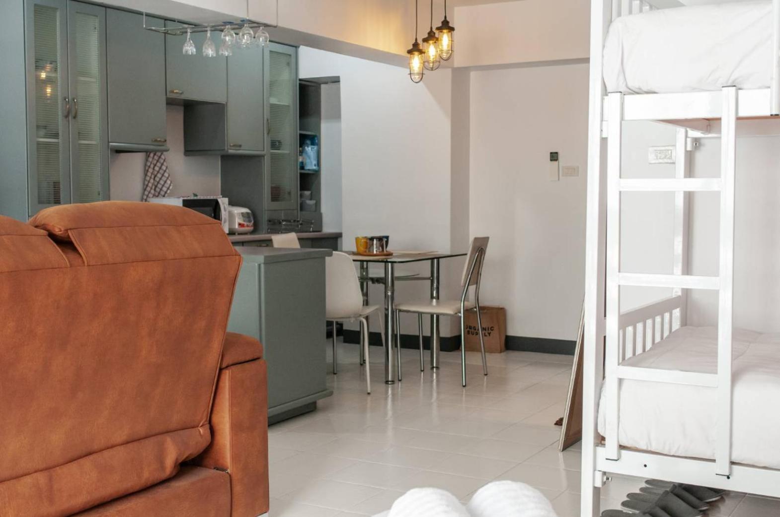 Cozy 1br Walk To Bts And Airport Rail Link Close To Malls T Apartemen *