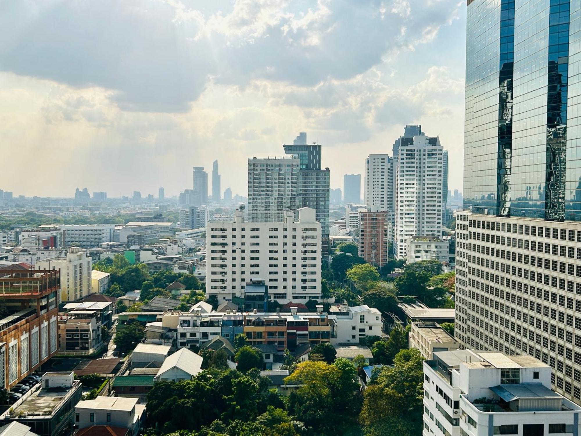 Apartment The Willows Luxury Two Bedrooms Bangkok
