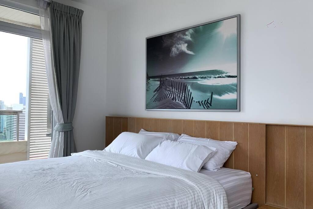 Cozy & Spacious 2br High Floor/amazing View Apartment Bangkok