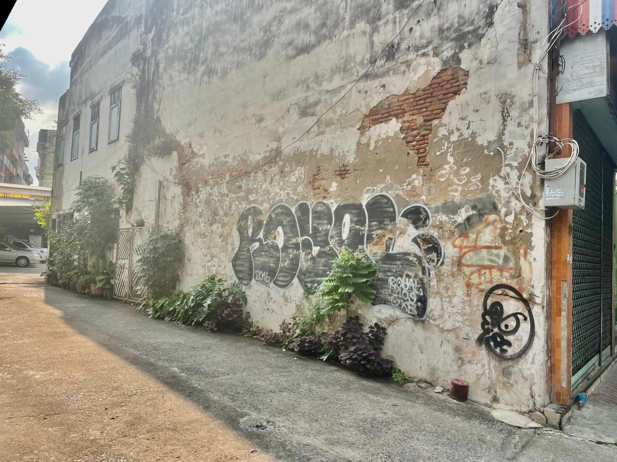 Hostel Baan Khaosoi - Private In A Rooftop 2nd Floor