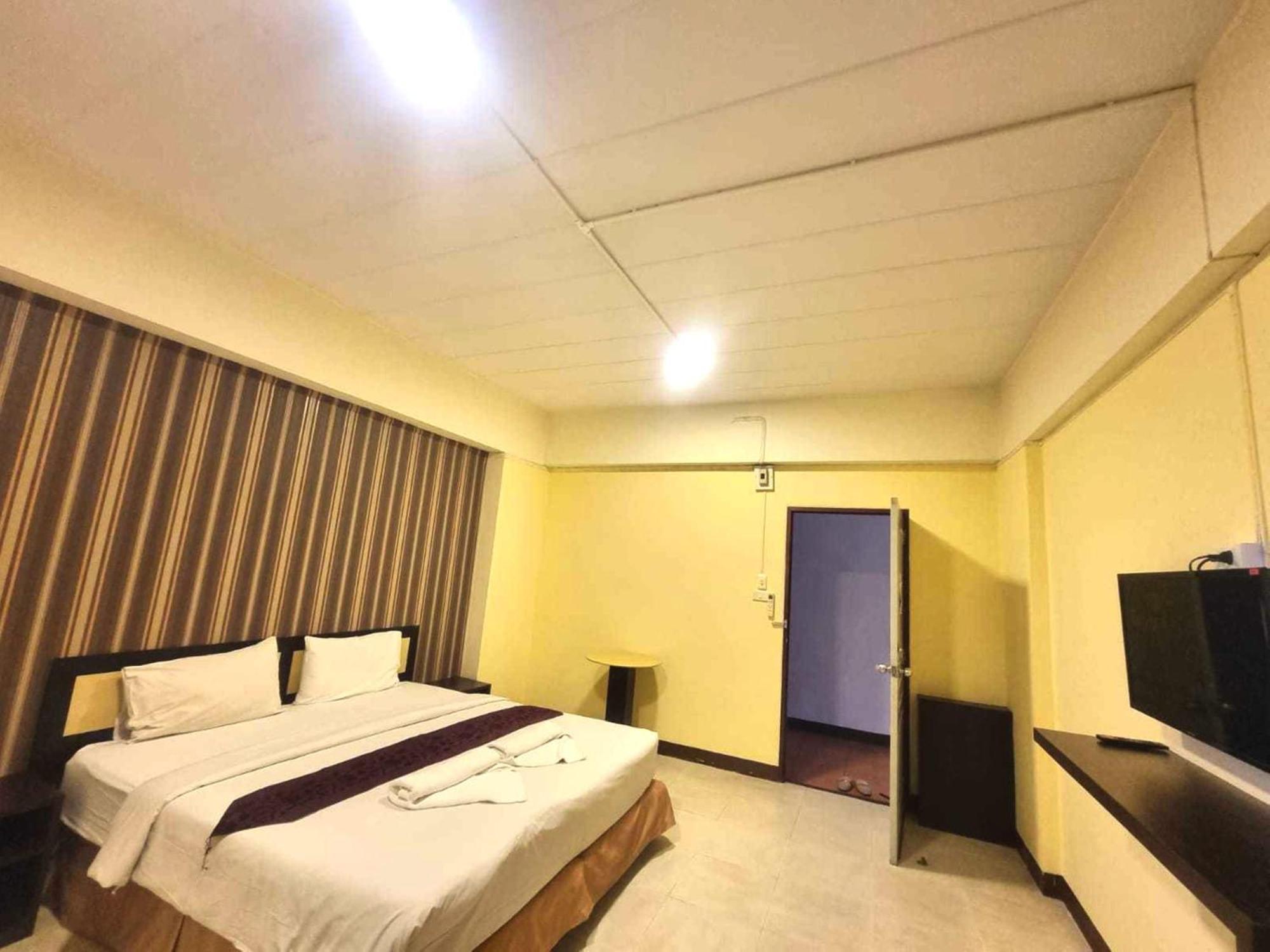Oyo 75460 Baansang Place Suvarnabhumi Hotel Banguecoque