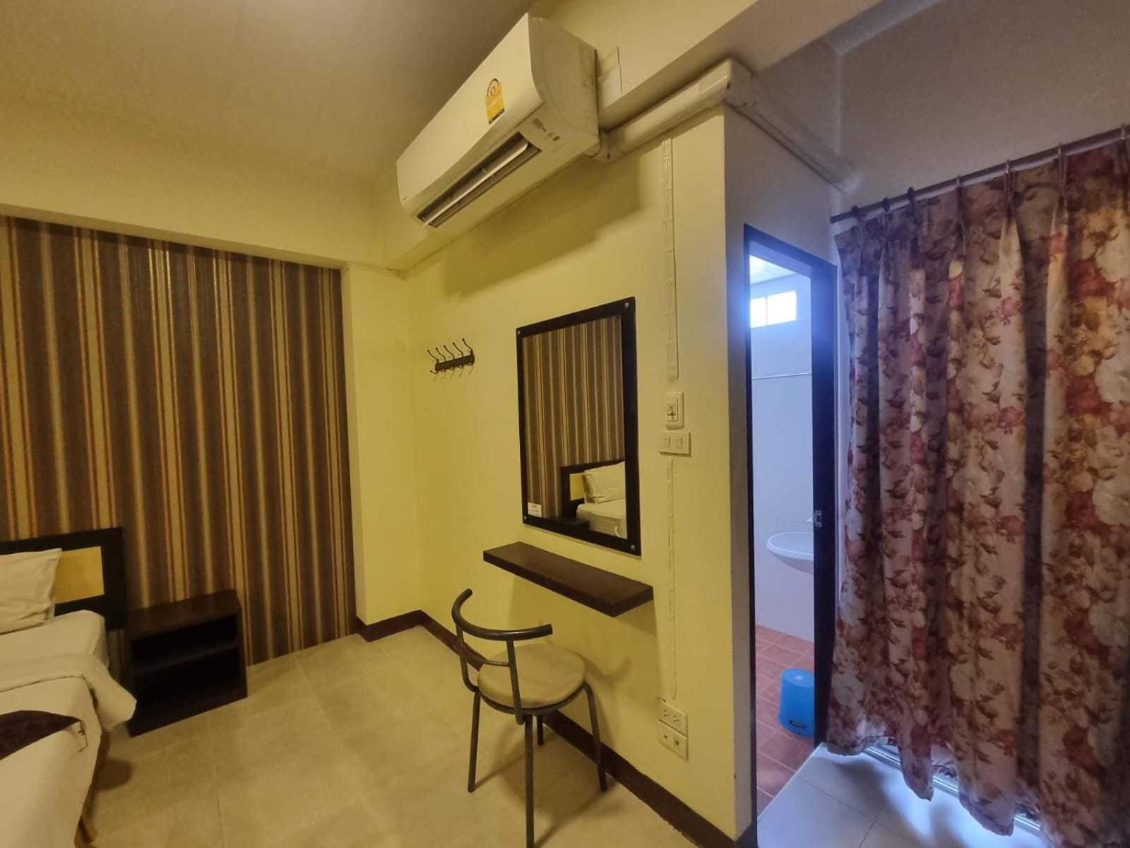 Oyo 75460 Baansang Place Suvarnabhumi Hotel