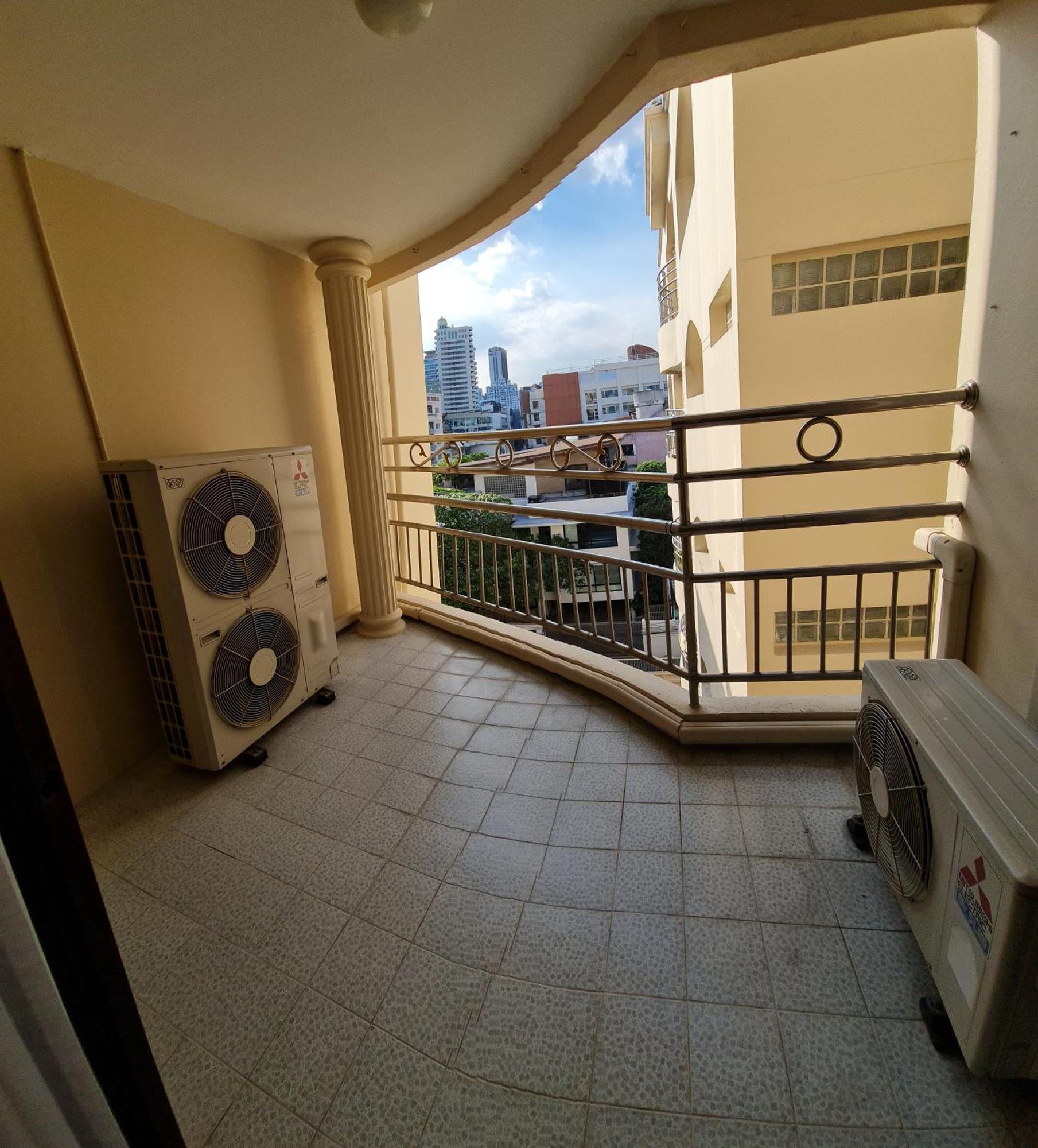 Service Apartment Thong Lo Ekkamai Prompong *