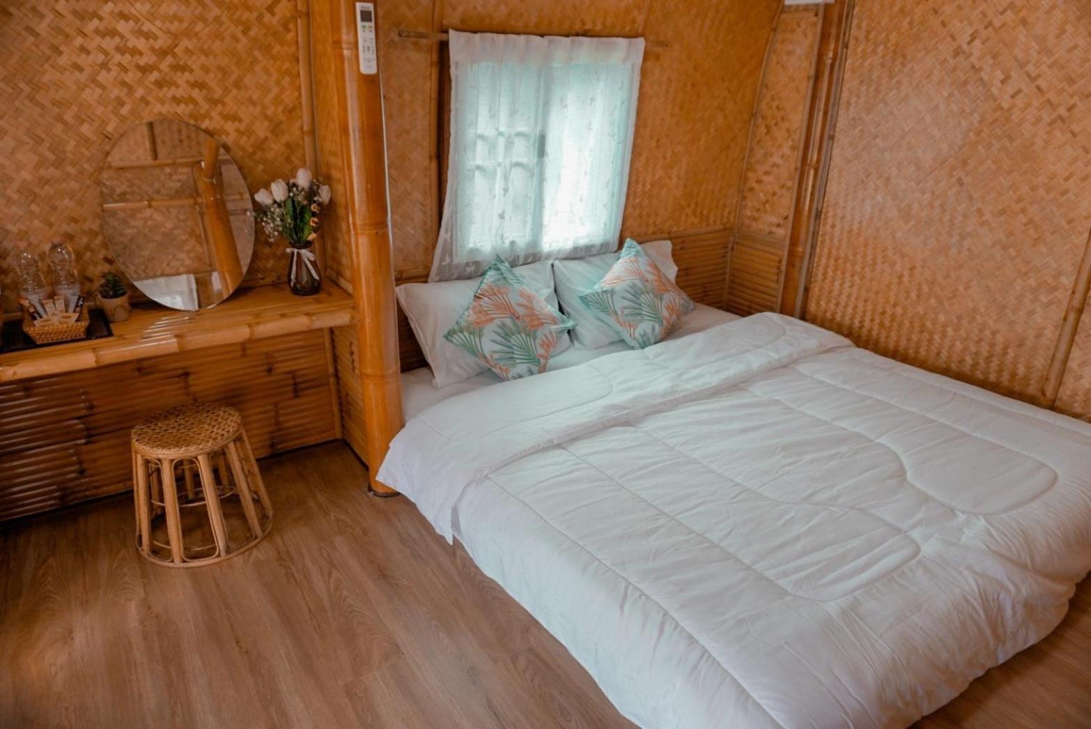 ชีวาวิลล์ - Cheewavill Farm stay Bangkok