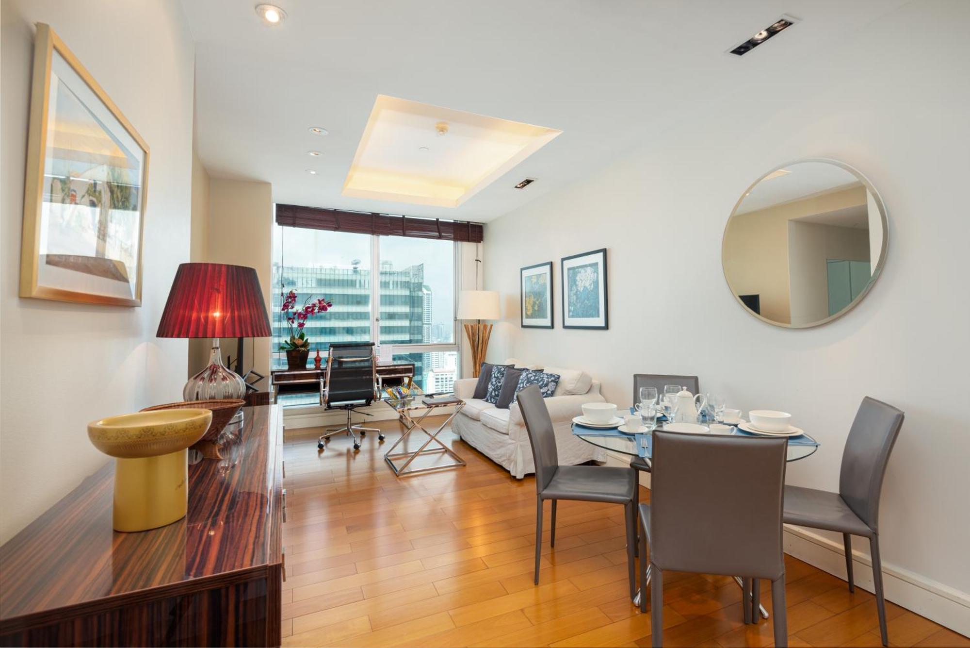 Sky Apartment *