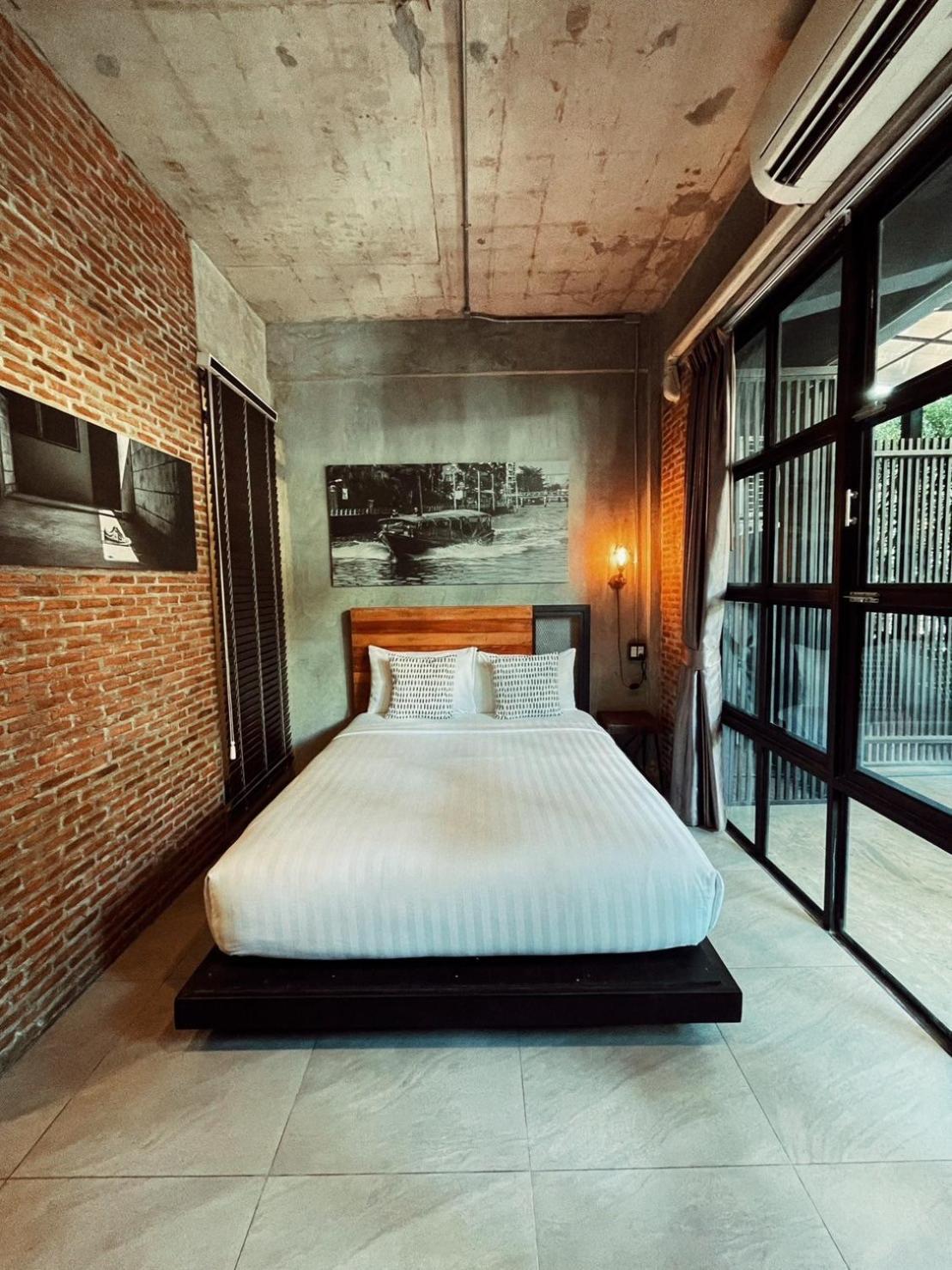 Yotaka The Hostel Hostel *