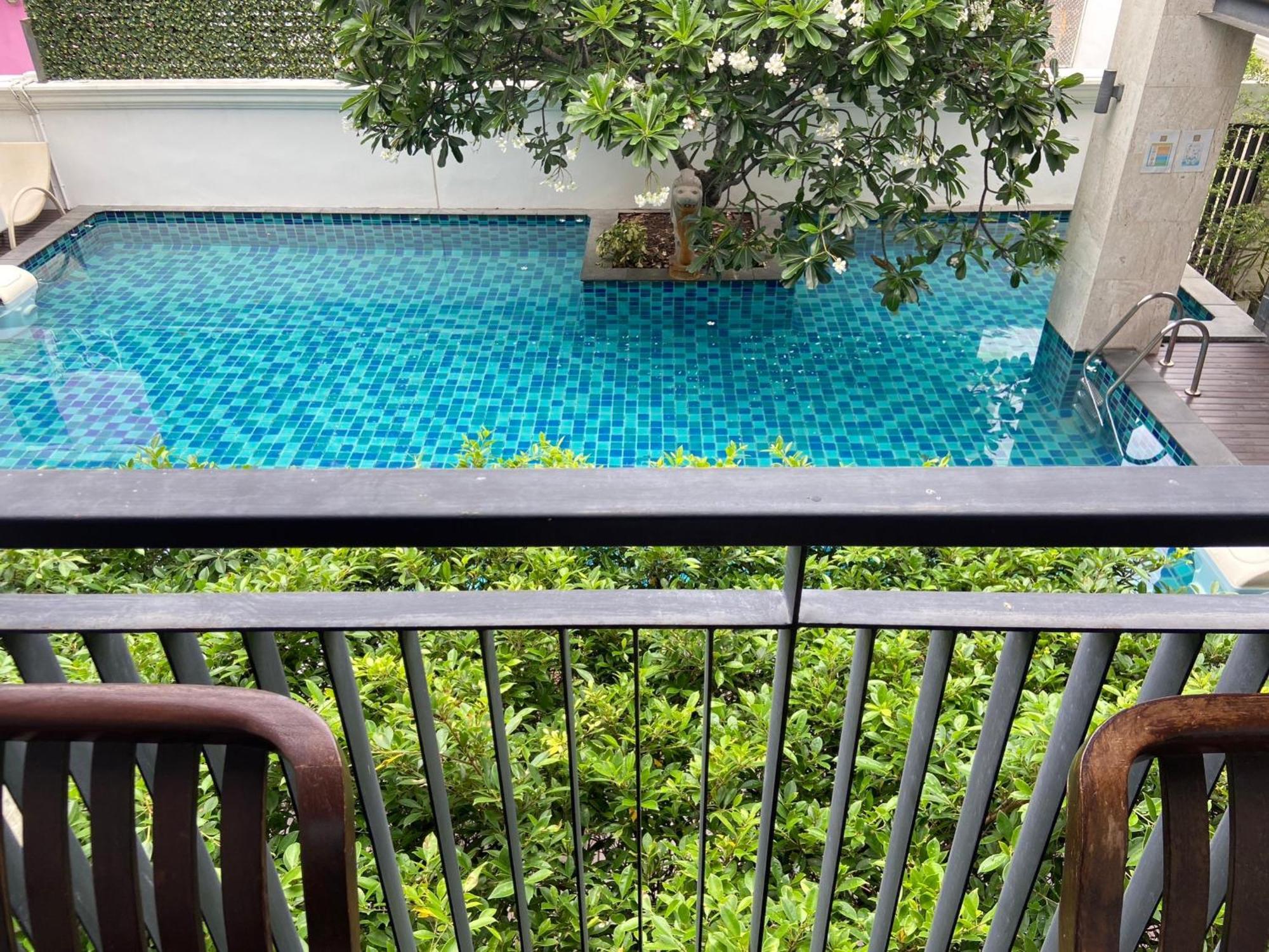 Yotaka Hotel 3*