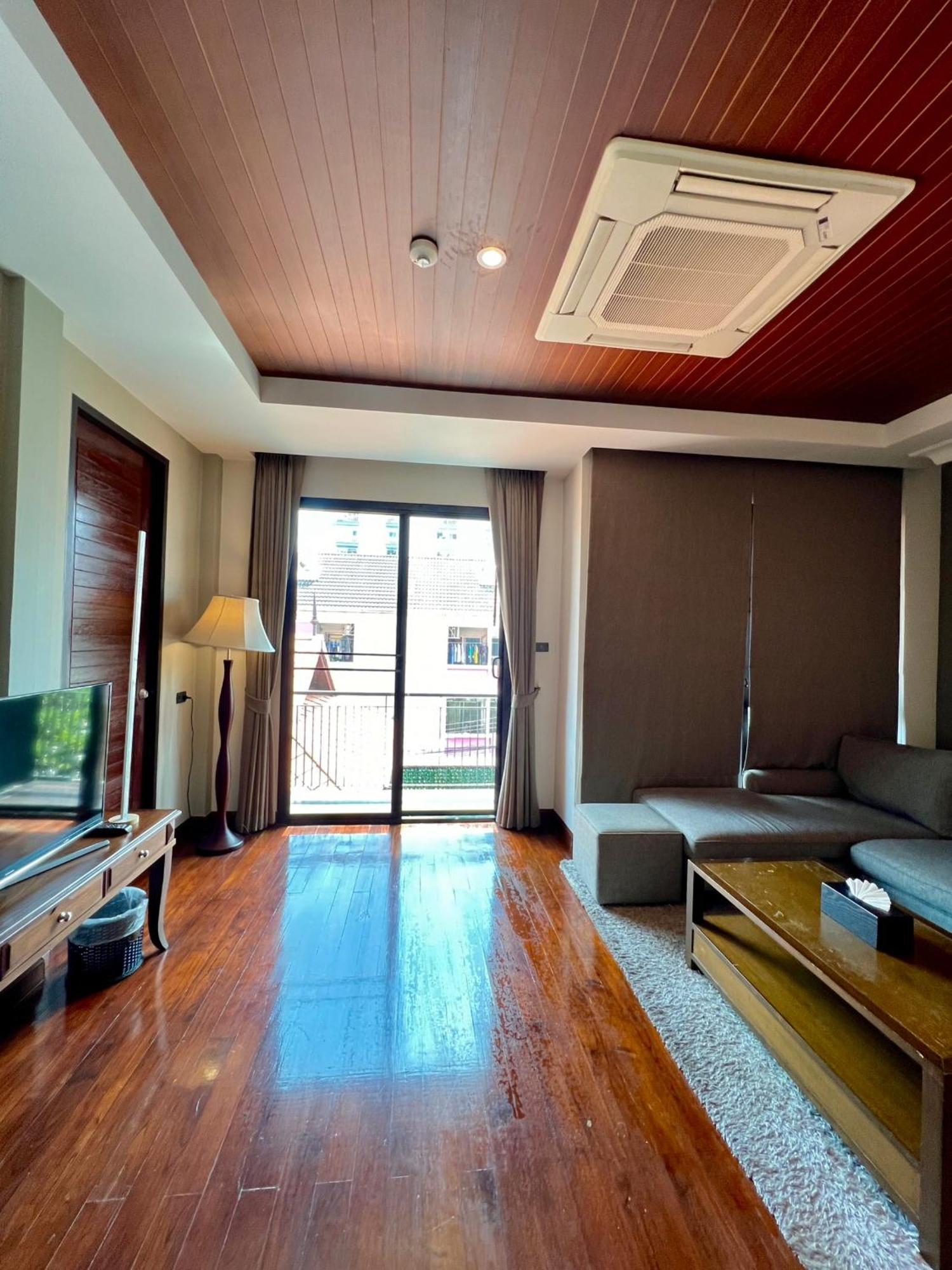 Hotel Yotaka 3*
