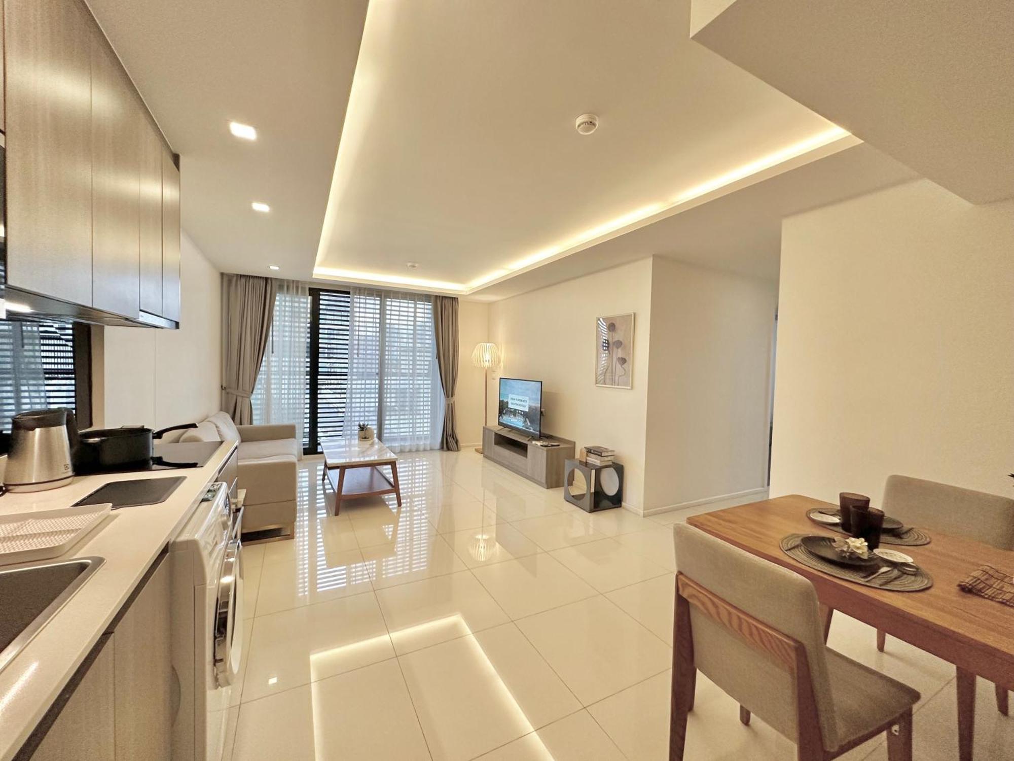 Asok Circle Rein Sukhumvit 12#2br&3br#pool&gym#near Terminal 21 Apartment