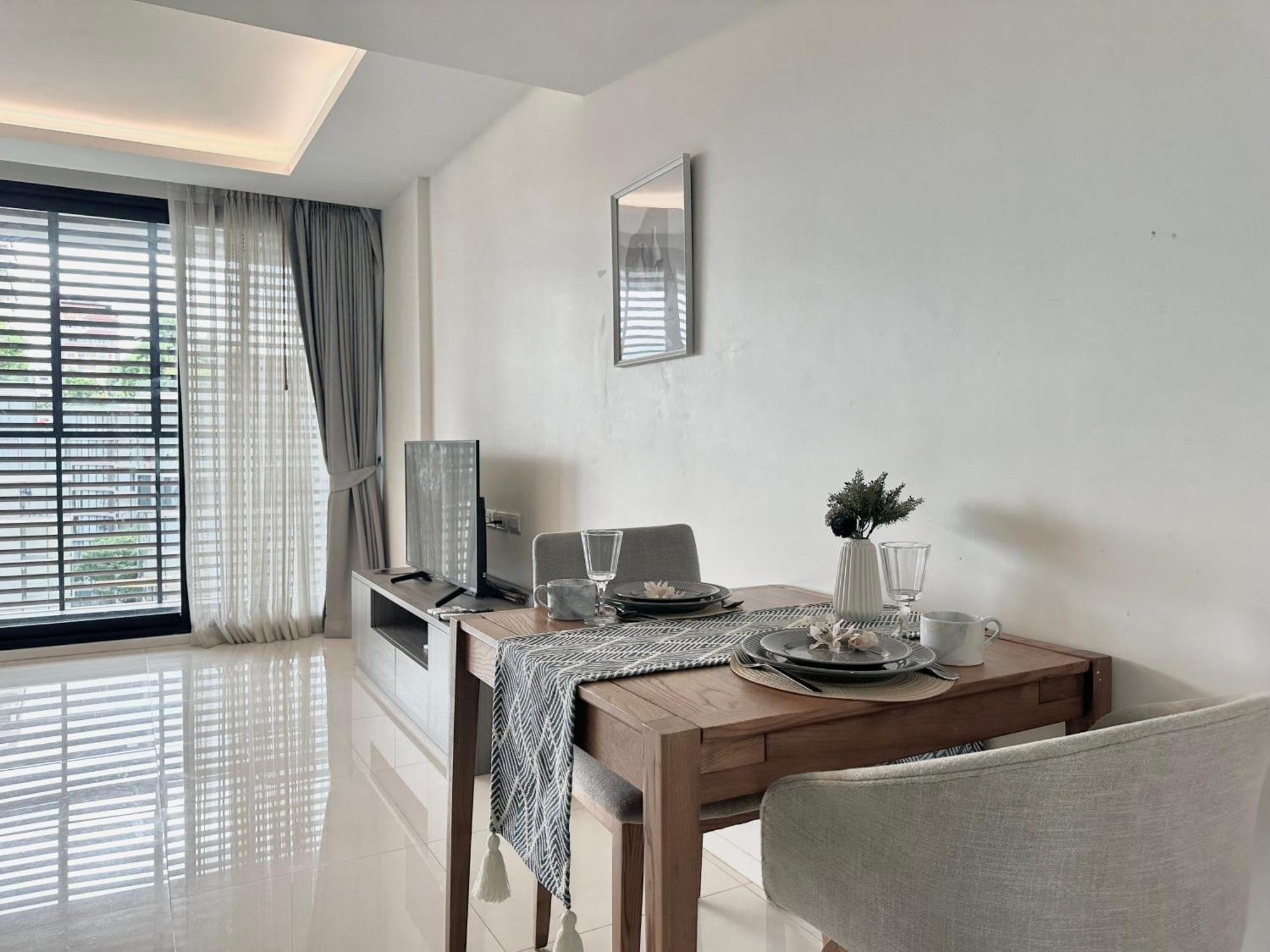 Circle Rein Sukhumvit 12 #1br#pool&gym#near Terminal 21#max4 *