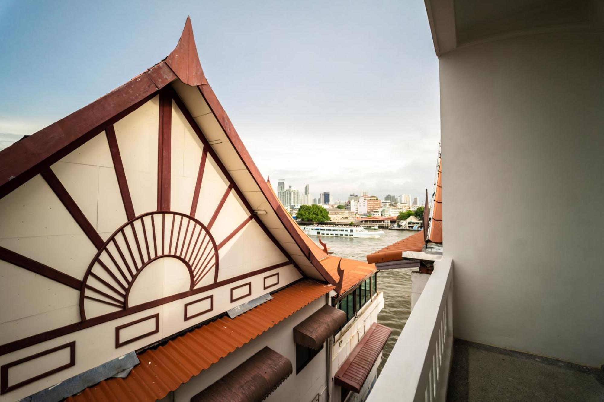 Pier 808 * Bangkok