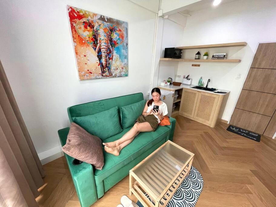 Entire Floor,decorated Cozy Home,near Grand Palace *