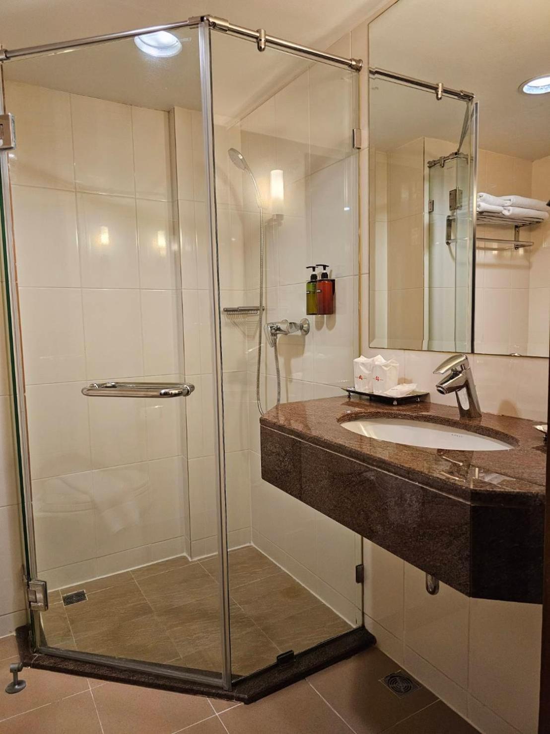 Dynasty Hotel Bangkok