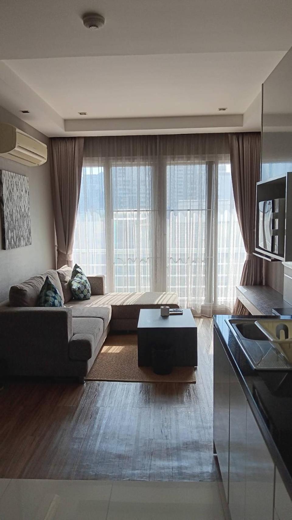J Thonglor 8 * Banguecoque