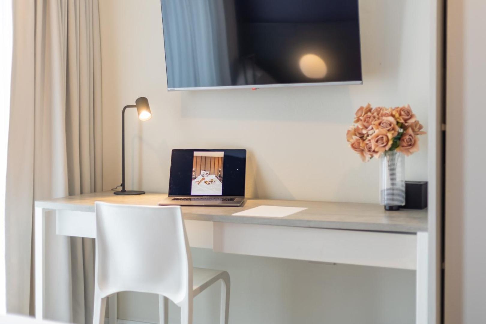 Blue Hippo Hotel 4*