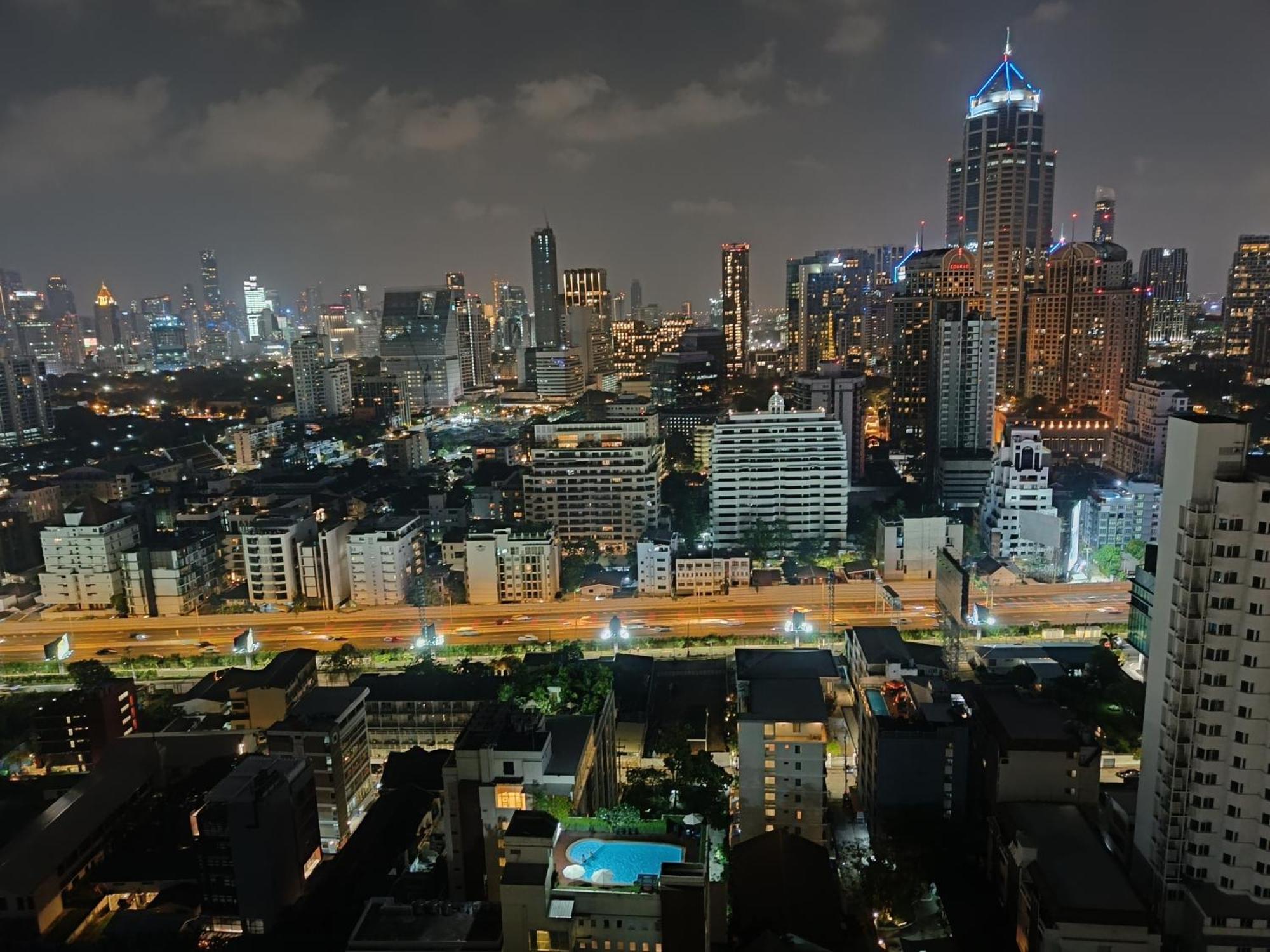 Omni Tower Sukhumvit Nana Direct Bangkok