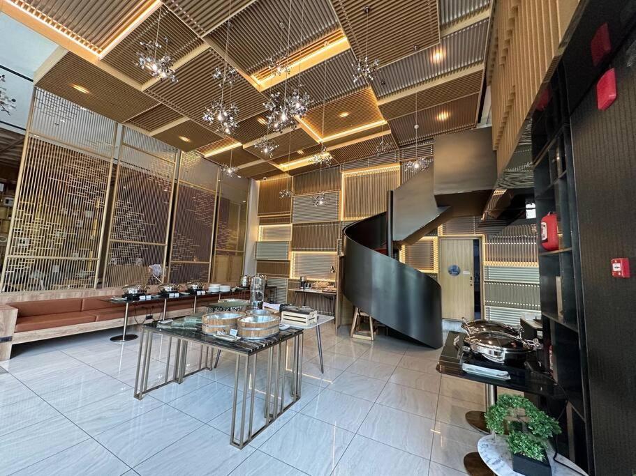 Apartment S42 Wyndham Garden Sukhumvit Bts Ekkamai Gym Swim