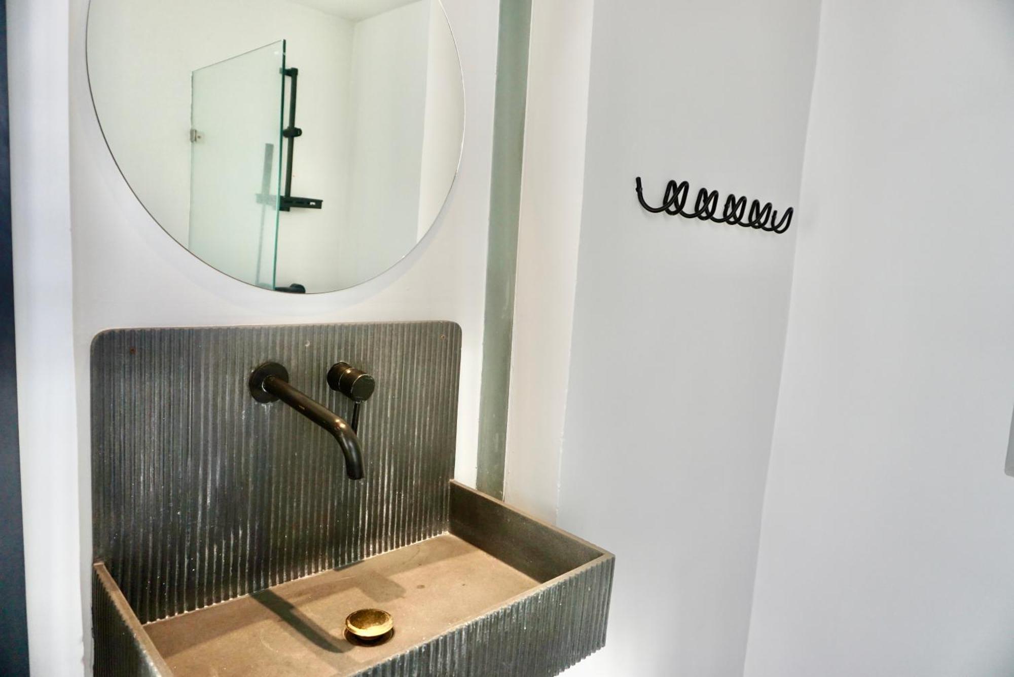 Hash Silom @ Silom Soi 3 Apartment *