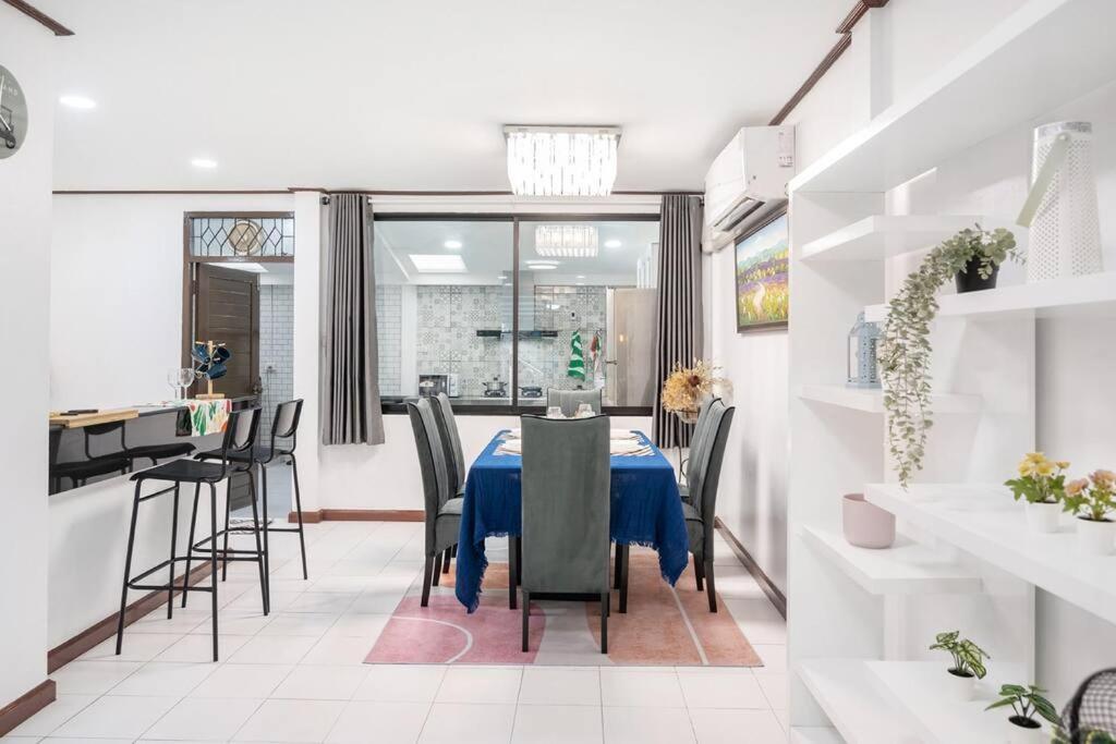 Miq Hk16 - 3br Huai Khwang Mrt With Pool Table Near Jodd Fair Vila *